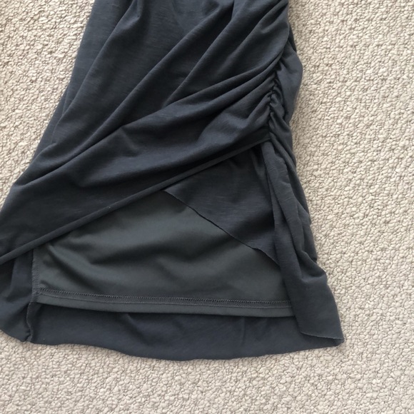 Gray dress - Picture 4 of 5